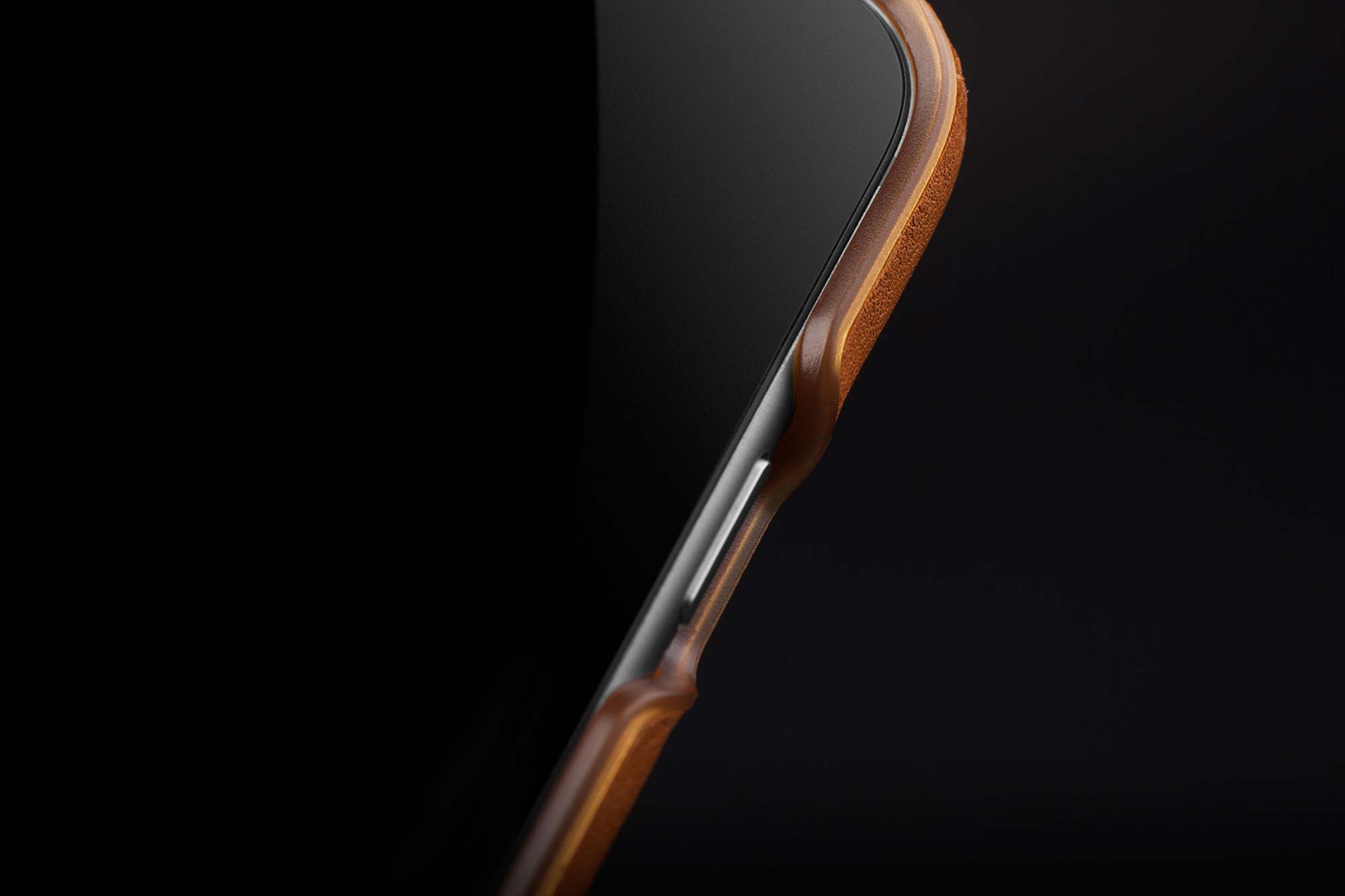 Mujjo – Leather tech accessories cover image