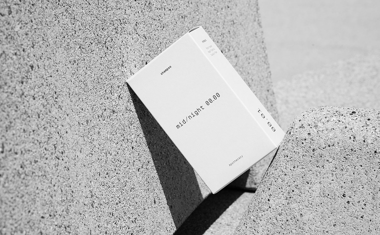 Midnight 00.00 cover image