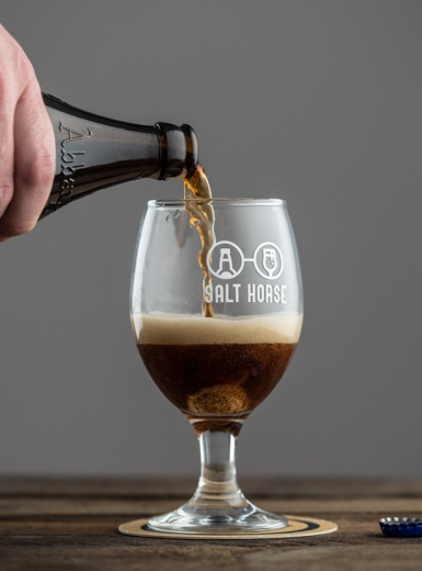 Download Salt Horse Beer Shop Bar Mindsparkle Mag PSD Mockup Templates